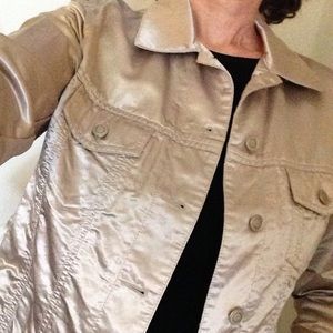 NWOT!  Chico’s Silver Jacket / Size 1 (Med 8)